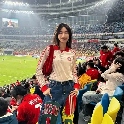 张铭天